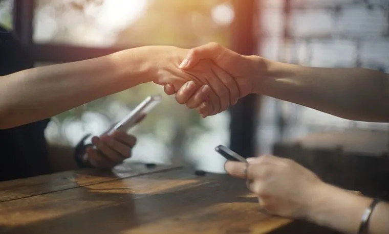 Handschlag – persönliche Finanzierungsberatung